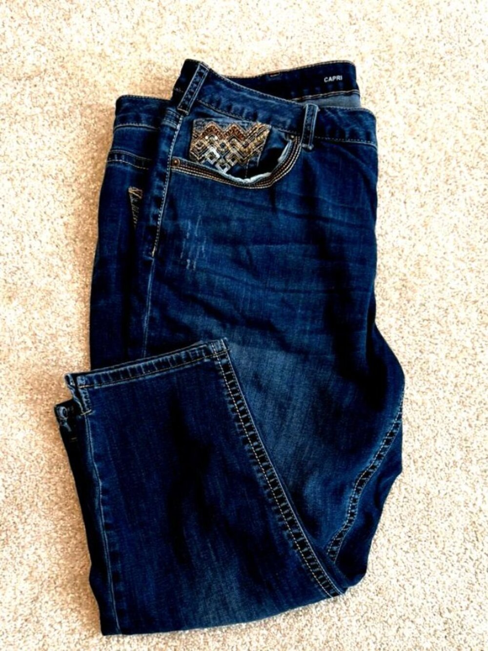Lane Bryant Capri Jeans Size 22 Embellished Sequins Pockets Stretch Deni
